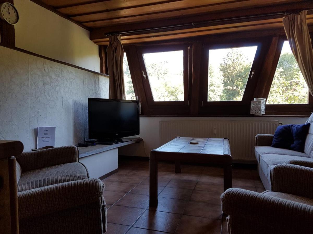 Das Alte Kneipchen Appartement Oberhambach Buitenkant foto